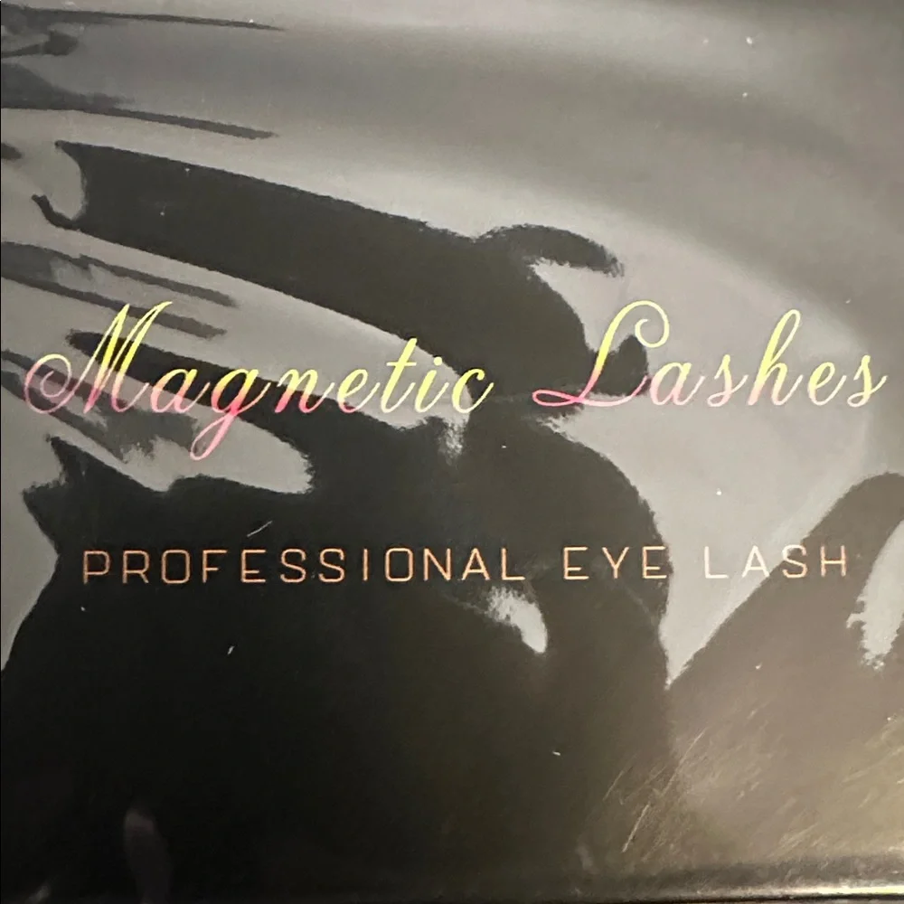 Magnetic Lashes Set - Picture 2 of 3